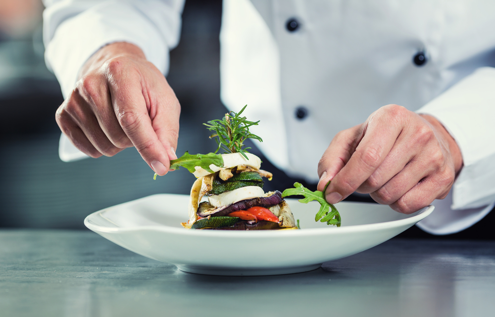 5 Reasons to Hire a Chef for a Night and Elevate Your Dining Experience