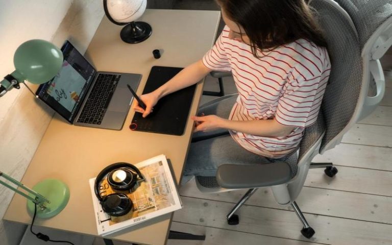 From Back Pain to Productivity My Sihoo Doro C300 Journey